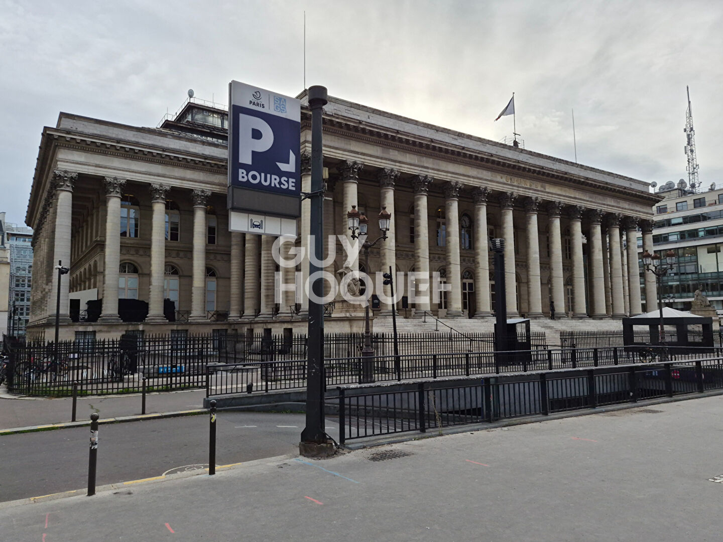 PARKING BOURSE - PARIS 02