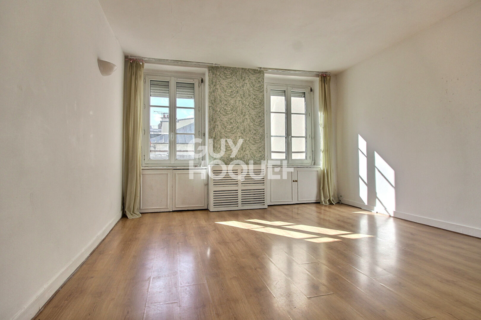 Studio à rénover - Cadet 7509