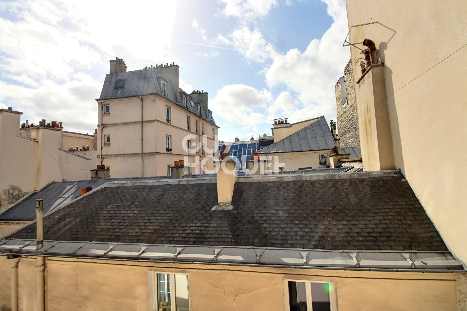 Studio à rénover - Cadet 7509