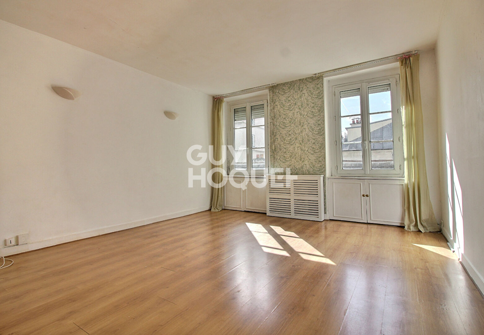 Studio à rénover - Cadet 7509