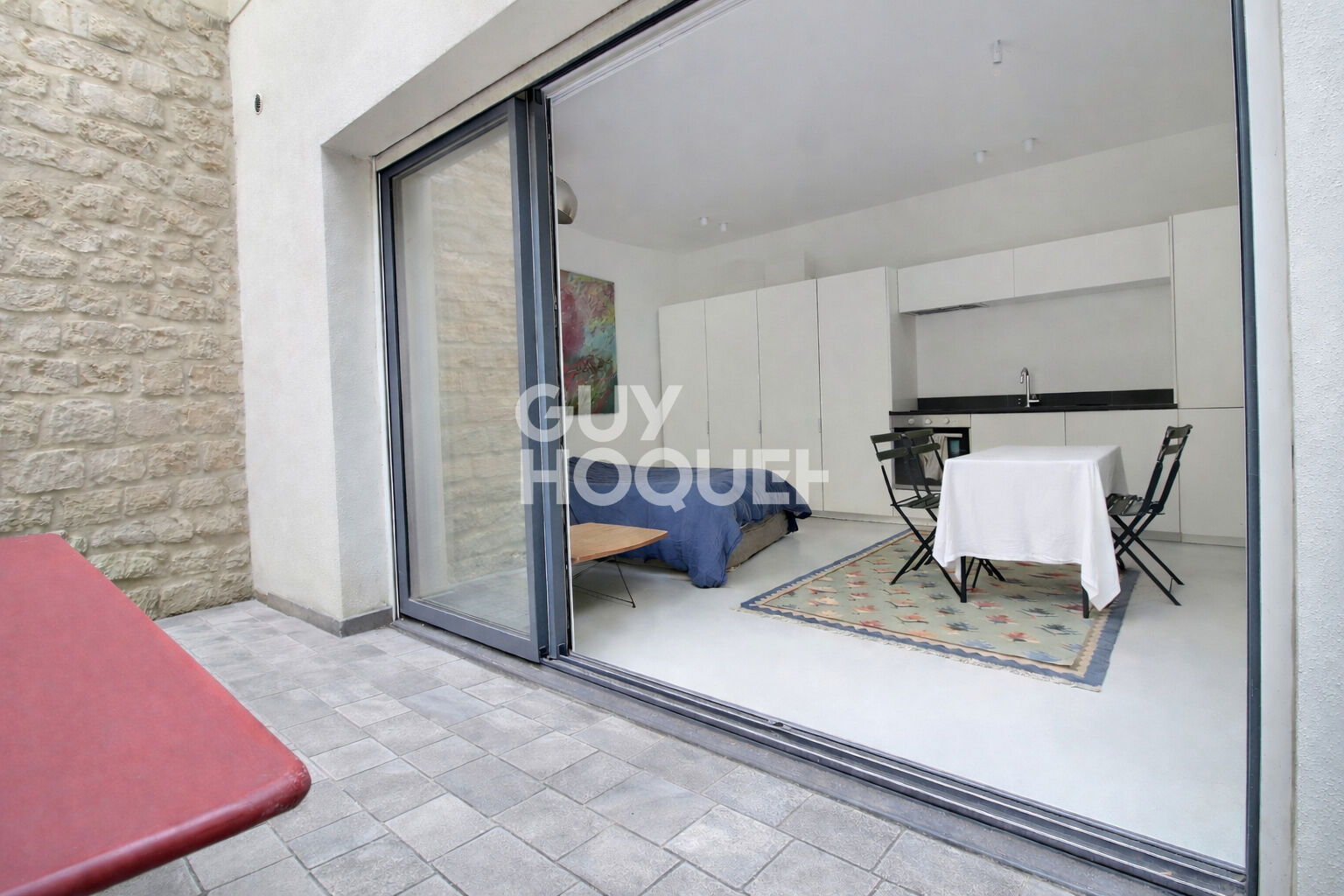 Très beau studio avec terrasse - Village des Abbesses