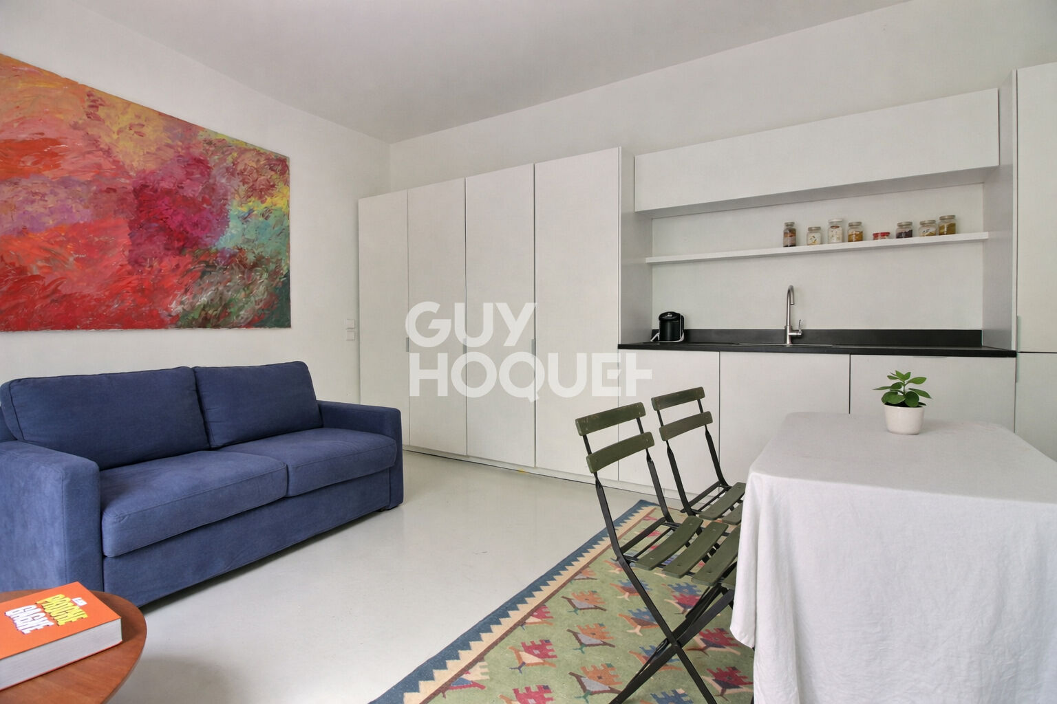 Très beau studio avec terrasse - Village des Abbesses