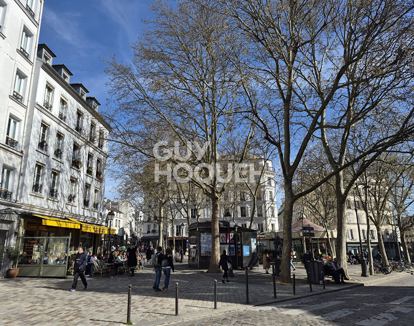 Très beau studio avec terrasse - Village des Abbesses