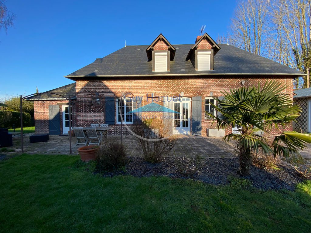 Maison de caractère en brique au centre d'Yvetot 5 pièce(s) 150.47 m2