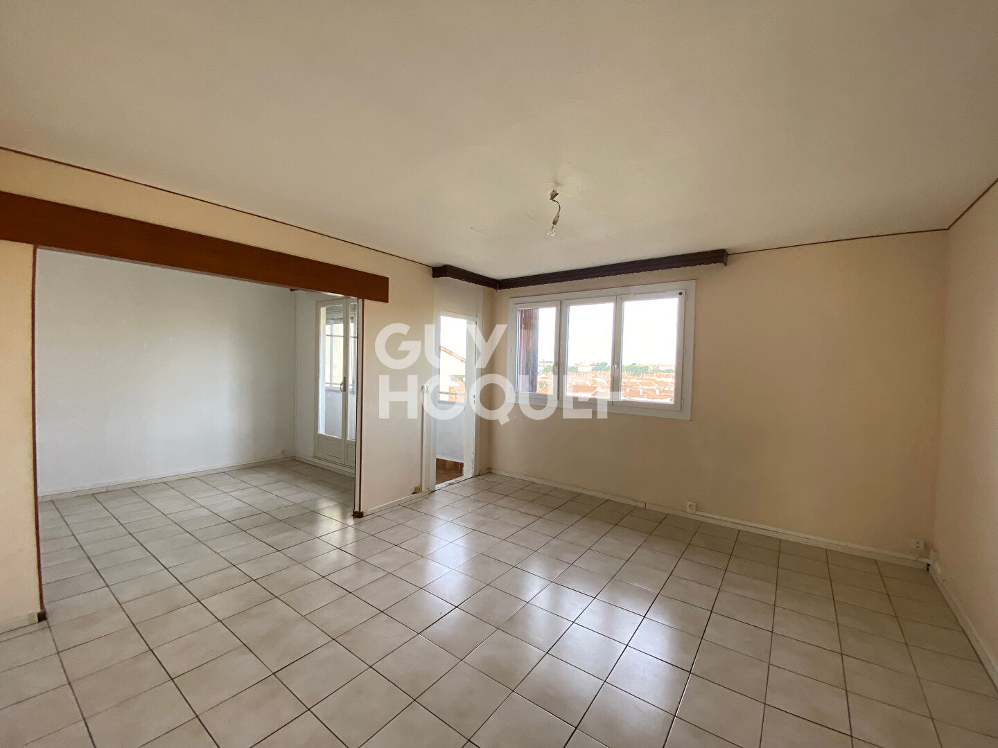 EXCLUSIVITE - A vendre à PERPIGNAN SUD (66000), Appartement T5 avec cave et place de parking.
