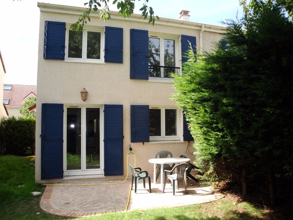 Carrières-sous-Poissy - Maison de 4 pièces refaite à neuf dans un secteur calme