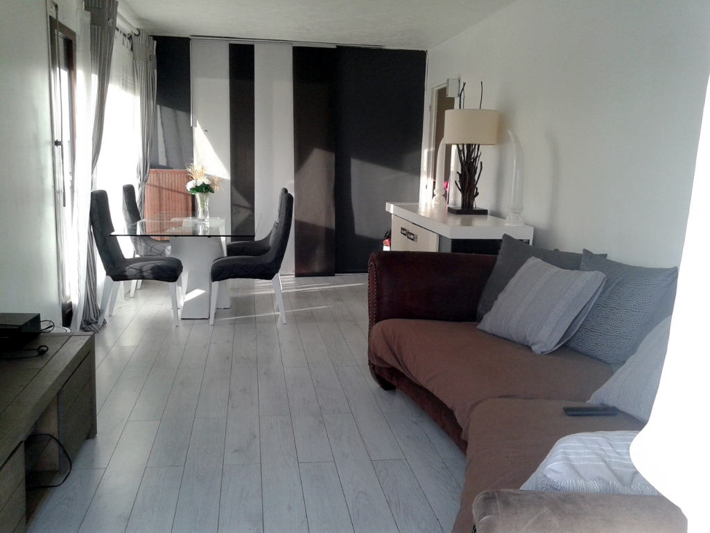 Appartement  4 pièces 79 m2