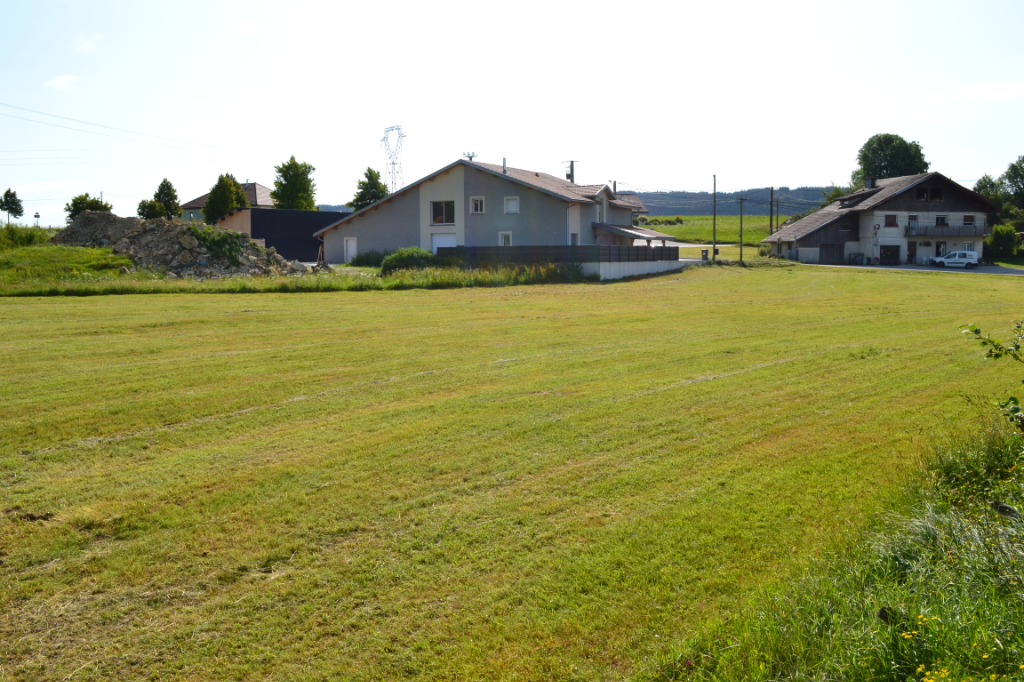 Terrain Bugny 706 m2 N°10