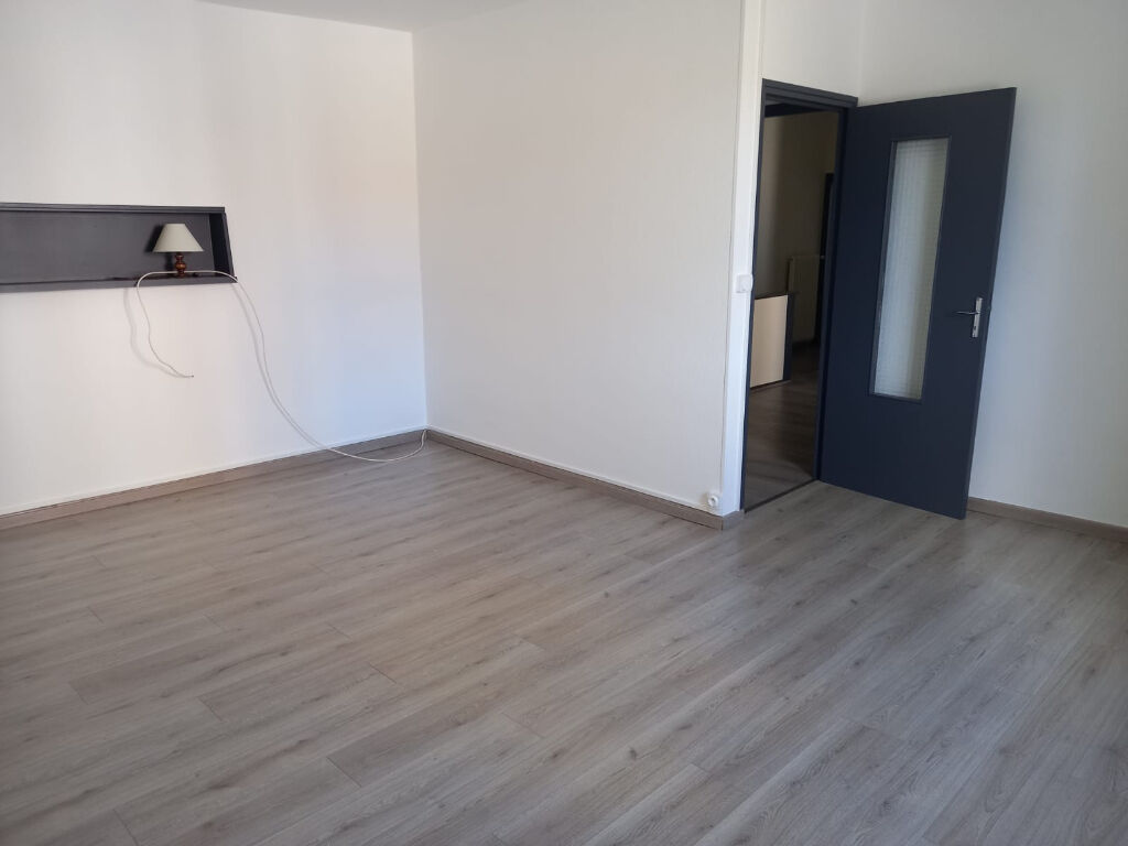 VILLERS SOUS CHALAMONT, location logement rénové