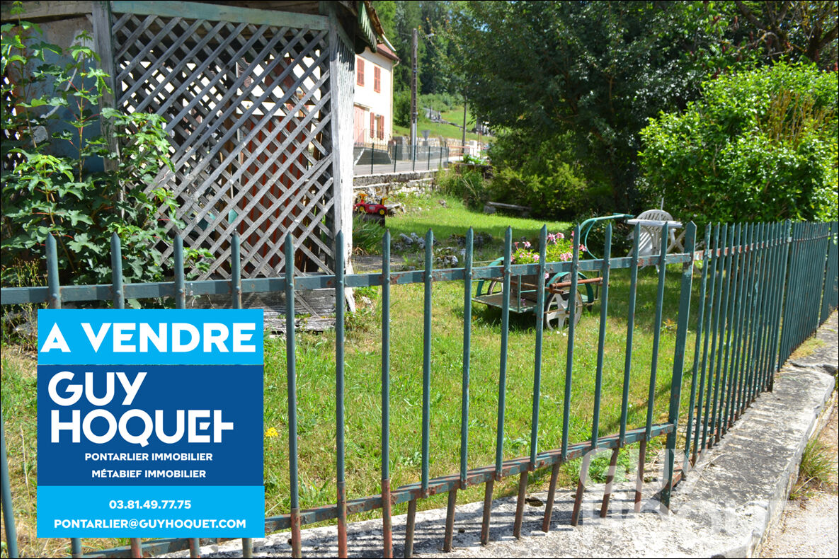 Appartement 72m² à Montbenoît 3 PIECES + CAVE + PLACE DE PARKING - A RÉNOVER