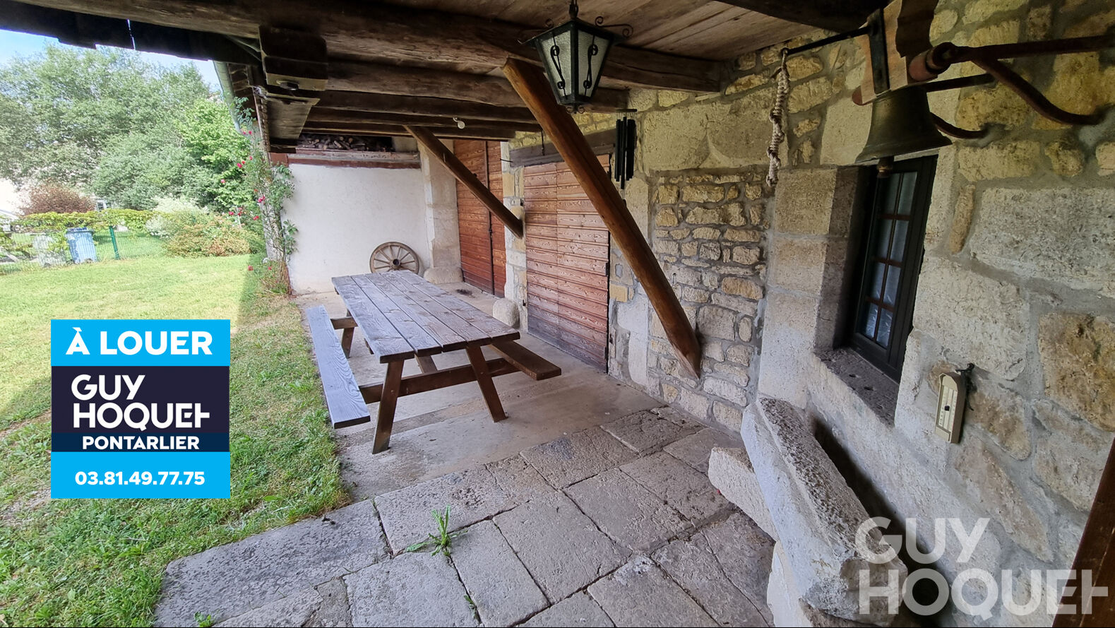 A LOUER CHARMANTE FERME AVEC TERRAIN 1400 M²