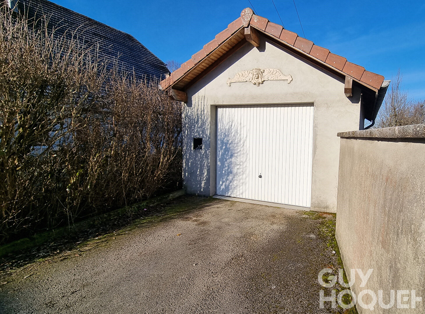 FERME RENOVEE 2 APPARTEMENTS TERRAIN 1900 M2