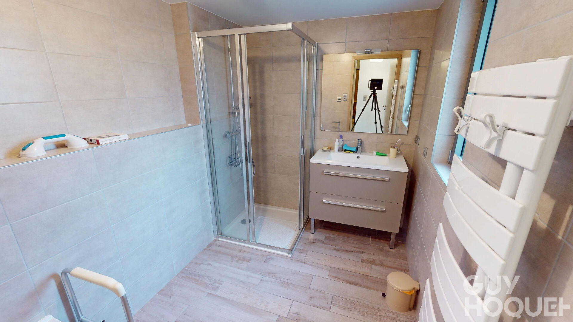 APPARTEMENT PONTARLIER AVEC TERRASSE GARAGE ET ASCENSEUR