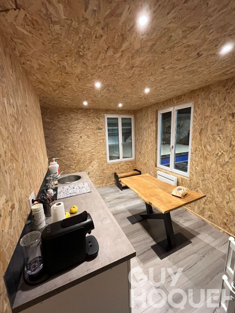 A VENDRE LOCAL D'ACTIVITE