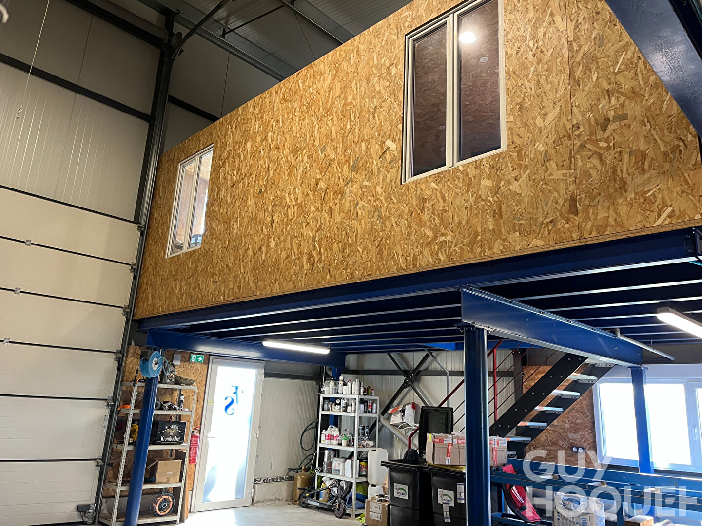 A VENDRE LOCAL D'ACTIVITE