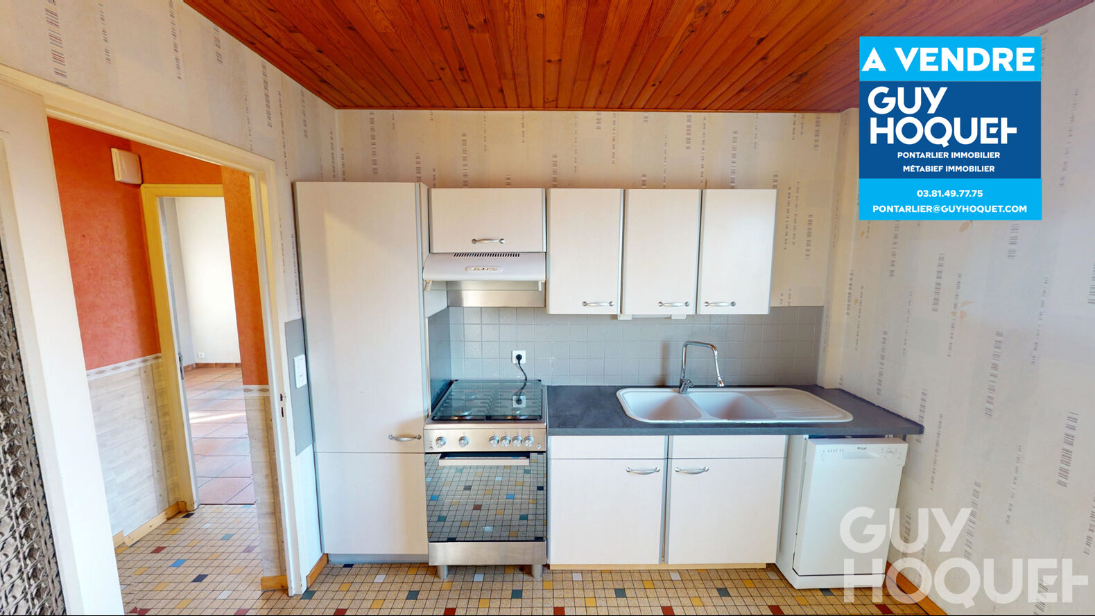 MAISON COURVIERES 5 CHAMBRES GARAGE TERRAIN