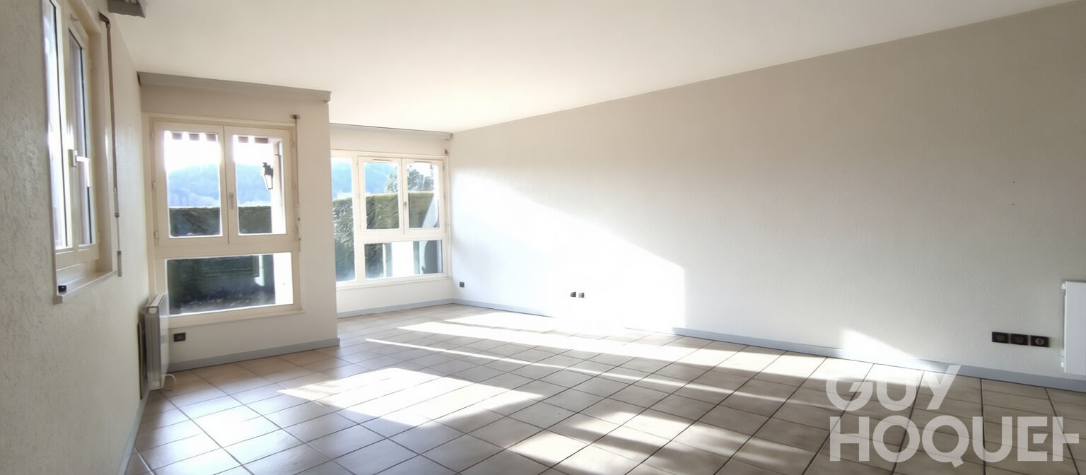 A VENDRE LES HOPITAUX APPARTEMENT RDC AVEC TERRASSE