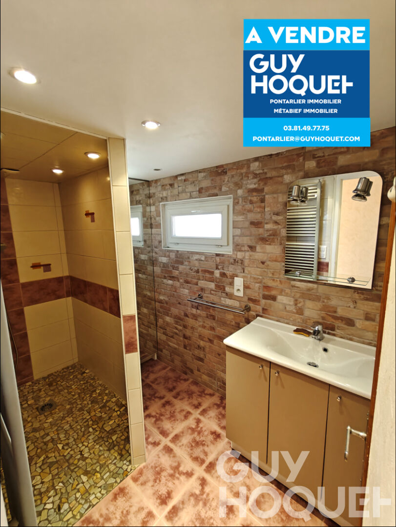 LEVIER MAISON AVEC TERRAIN ET PISCINE