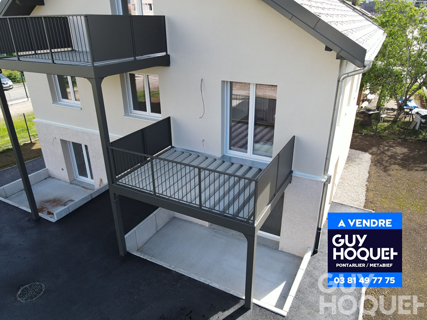 APPARTEMENT T3 AVEC PARKING ET TERRASSE