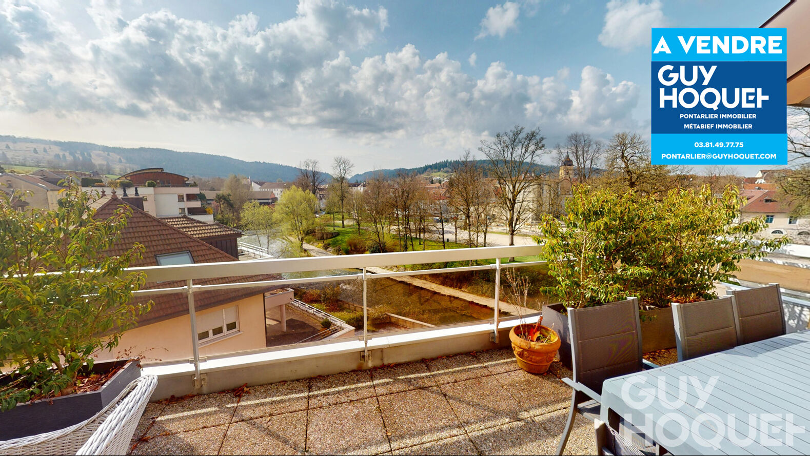 PONTARLIER APPARTEMENT  210 m² TERRASSE GARAGE