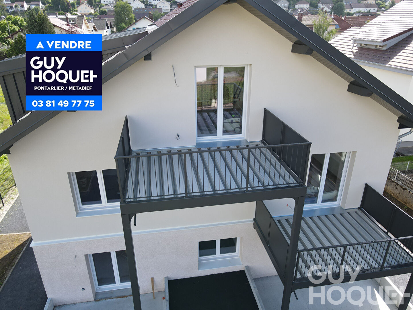 APPARTEMENT T3 DERNIER ETAGE AVEC PARKING ET TERRASSE