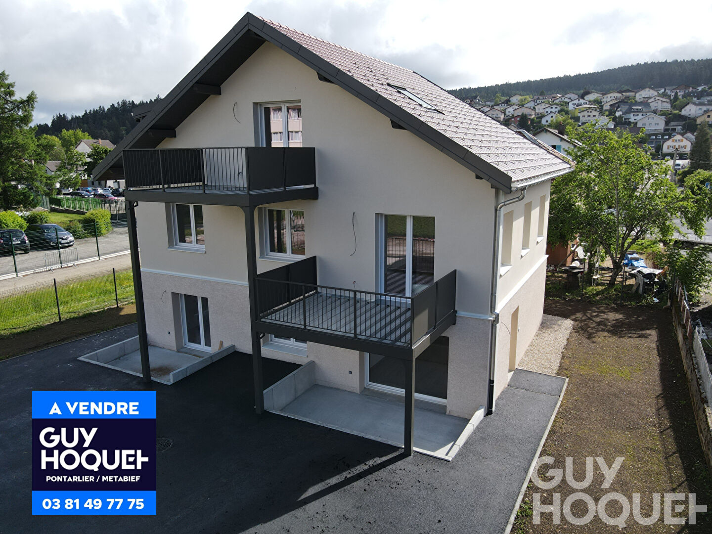 APPARTEMENT T2 RDC AVEC PARKING ET TERRASSE