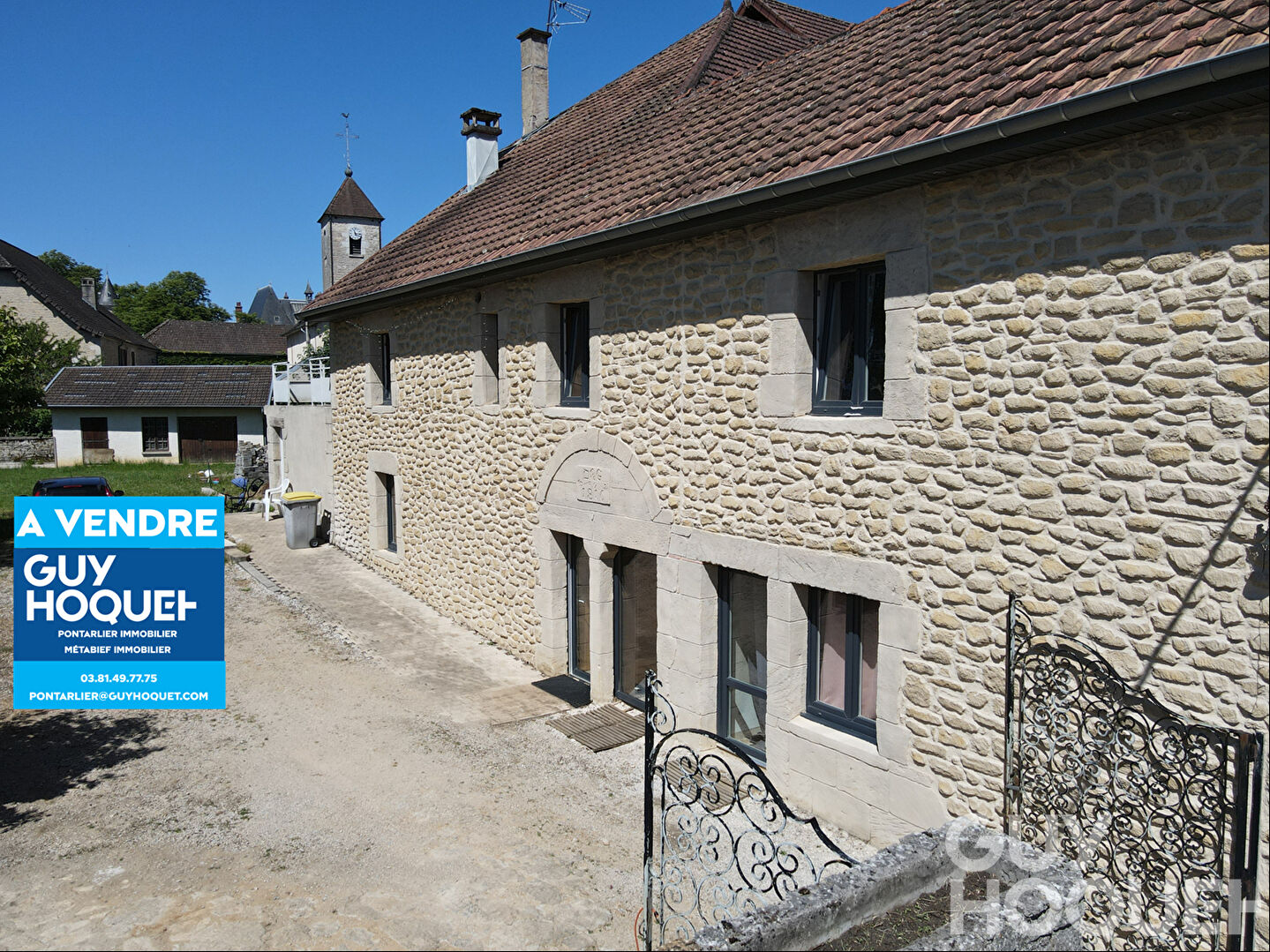 A VENDRE MAISON AMONDANS TERRAIN DEPENDANCES