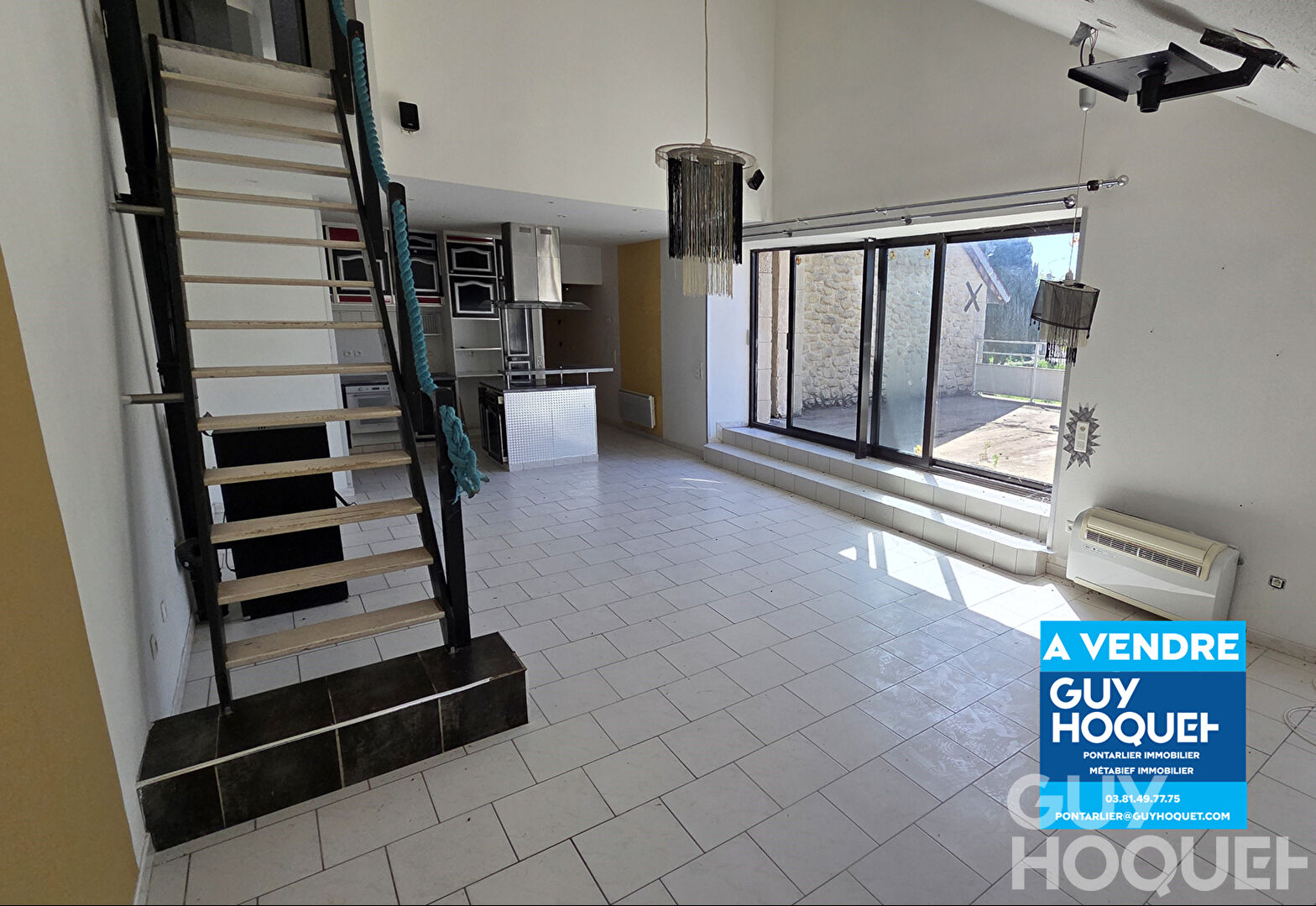 A VENDRE MAISON AMONDANS TERRAIN DEPENDANCES