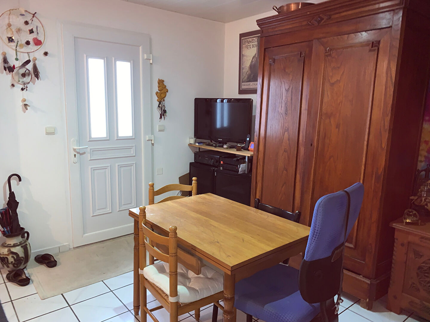CHAPAREILLAN  maison  T1  annexée au propriétaire