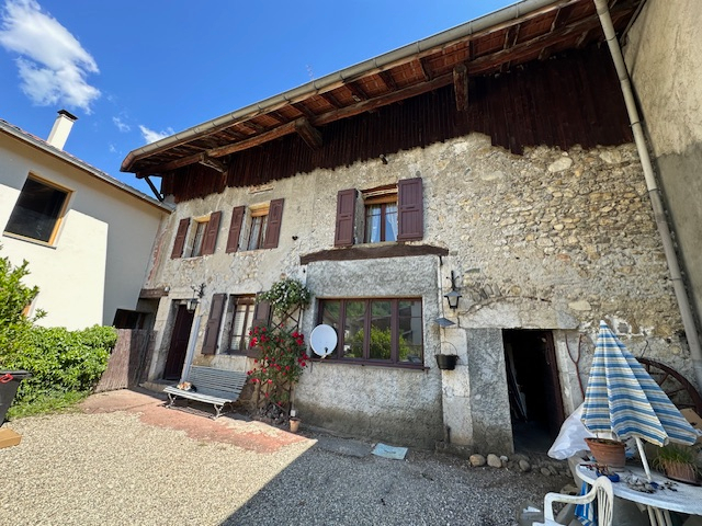maison de village en pierres
