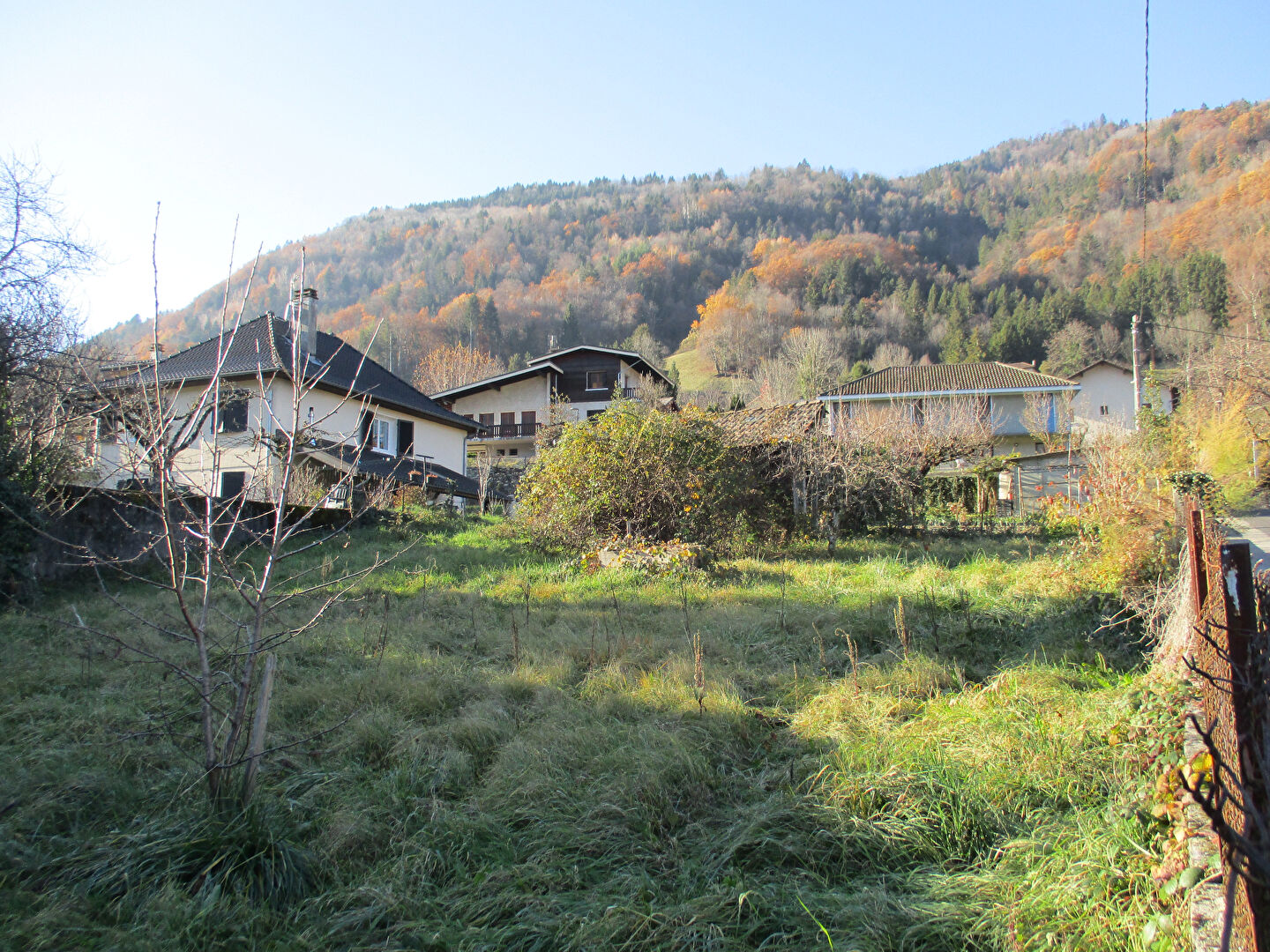 Terrain constructible  435 m2  Crets En Belledonne