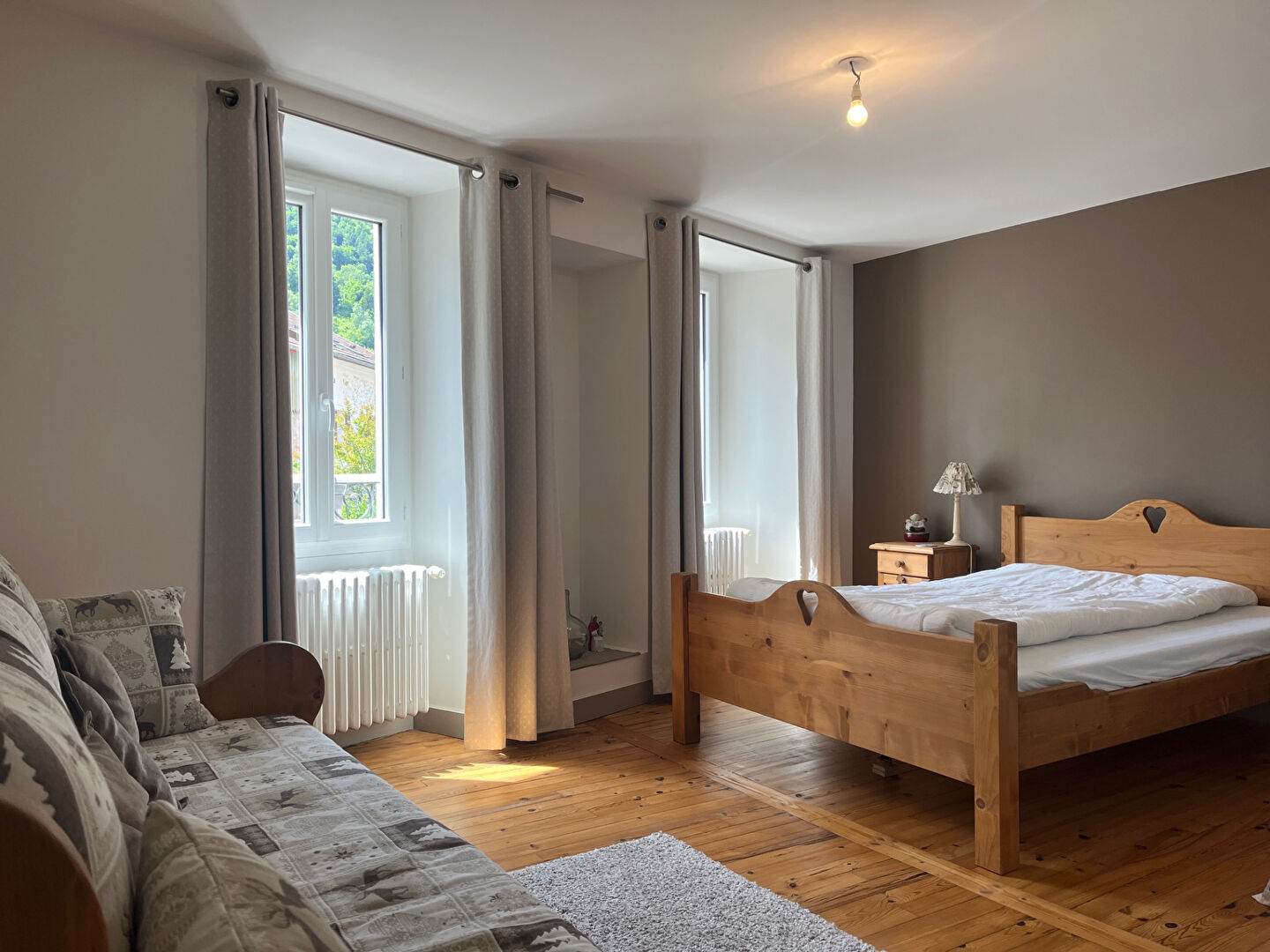 Maison de charme à Allevard - 4 chambres et jardin!