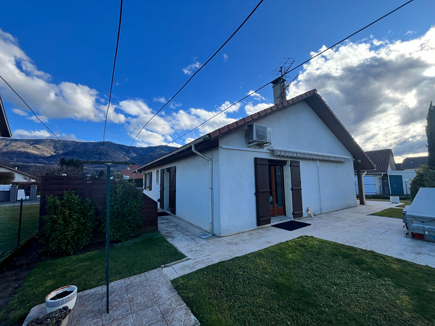 Maison plain pied à vendre à Pontcharra - 4 pièces, 3 chambres, jardin