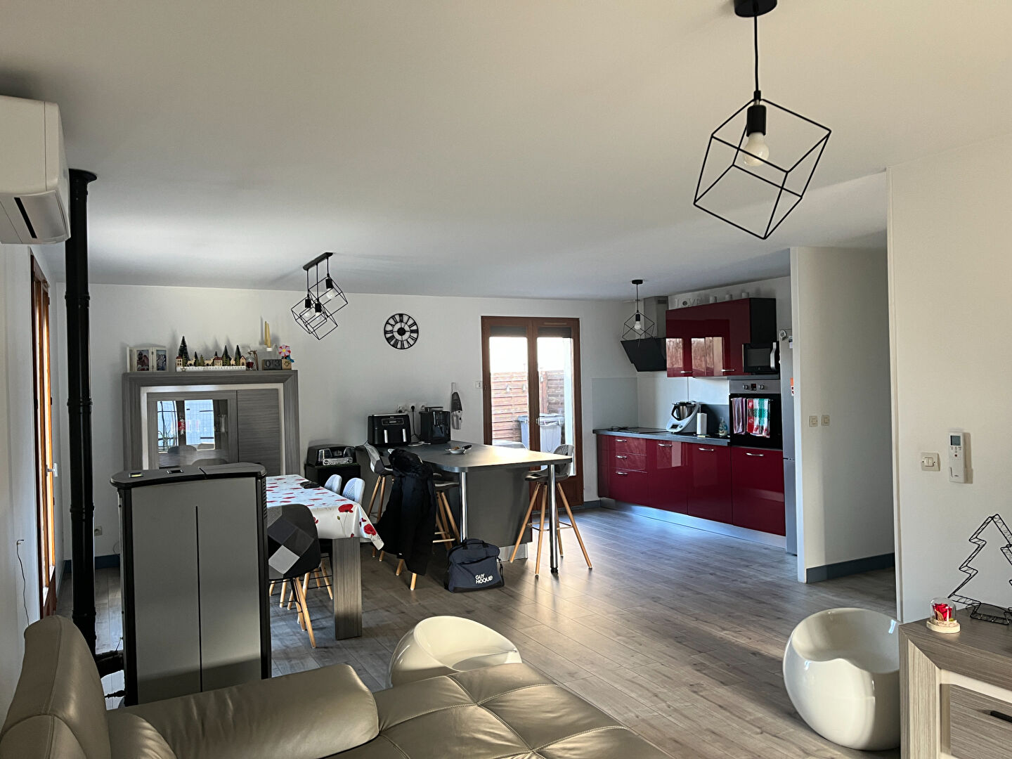 Maison plain pied à vendre à Pontcharra - 4 pièces, 3 chambres, jardin