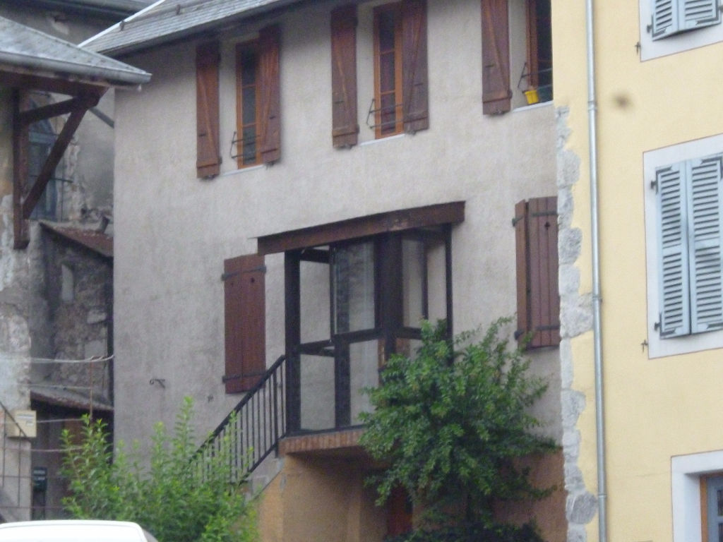 MONTMELIAN centre ville