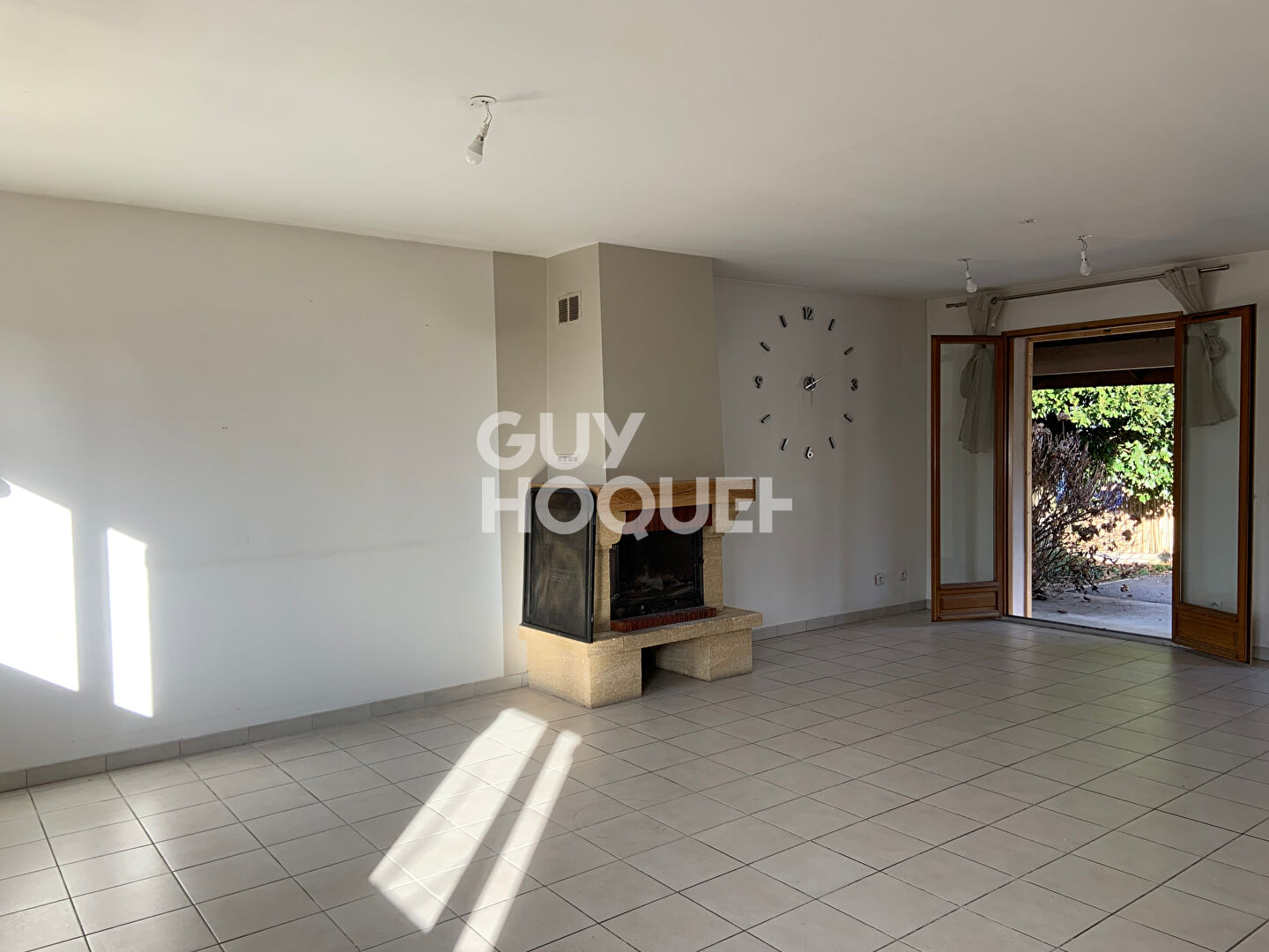 Charmante Maison à Vendre à Pontcharra - 299 000 