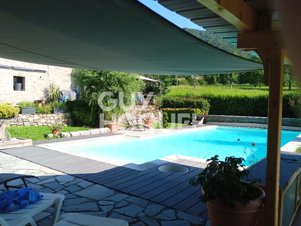 Vente d'une  propriété à SAINT PIERRE DE SOUCY