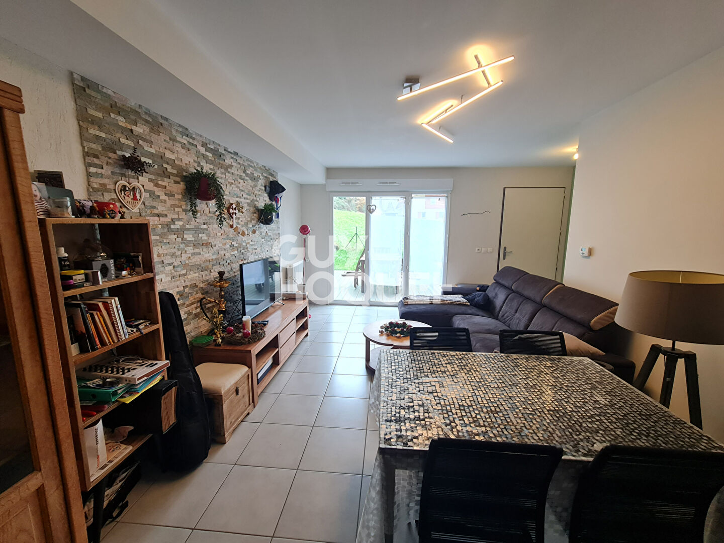 CHALLES LES EAUX : Appartement avec Jardin, à vendre