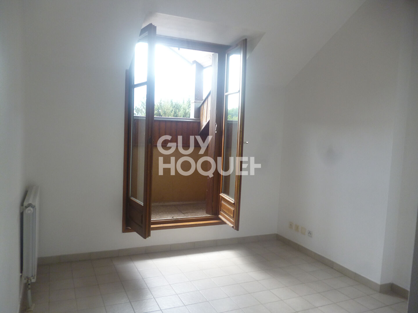 PONTCHARRA : STUDIO  à louer 360  par mois  + 100  de charges