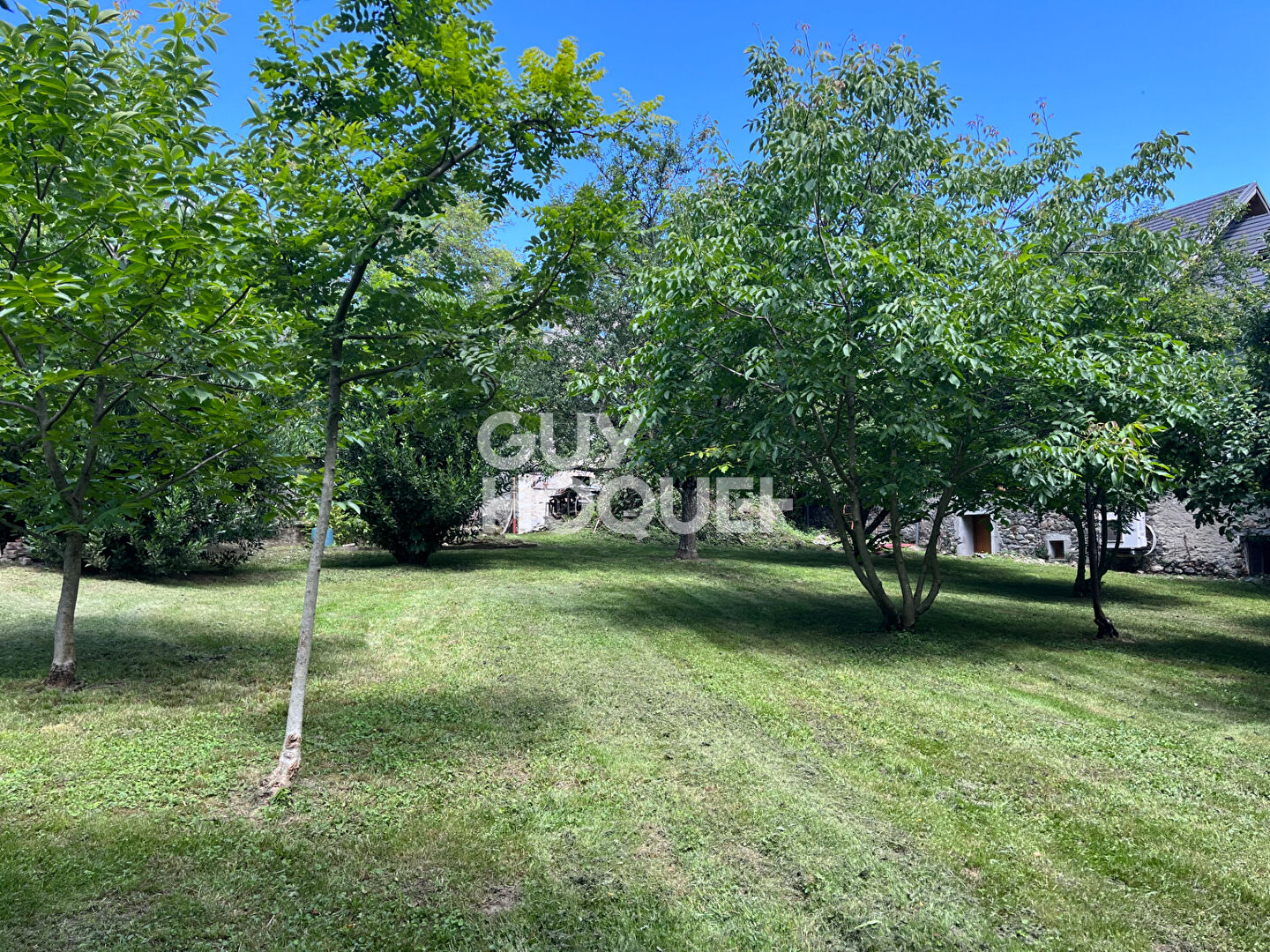 Propriété d'exception composée de 2 maisons