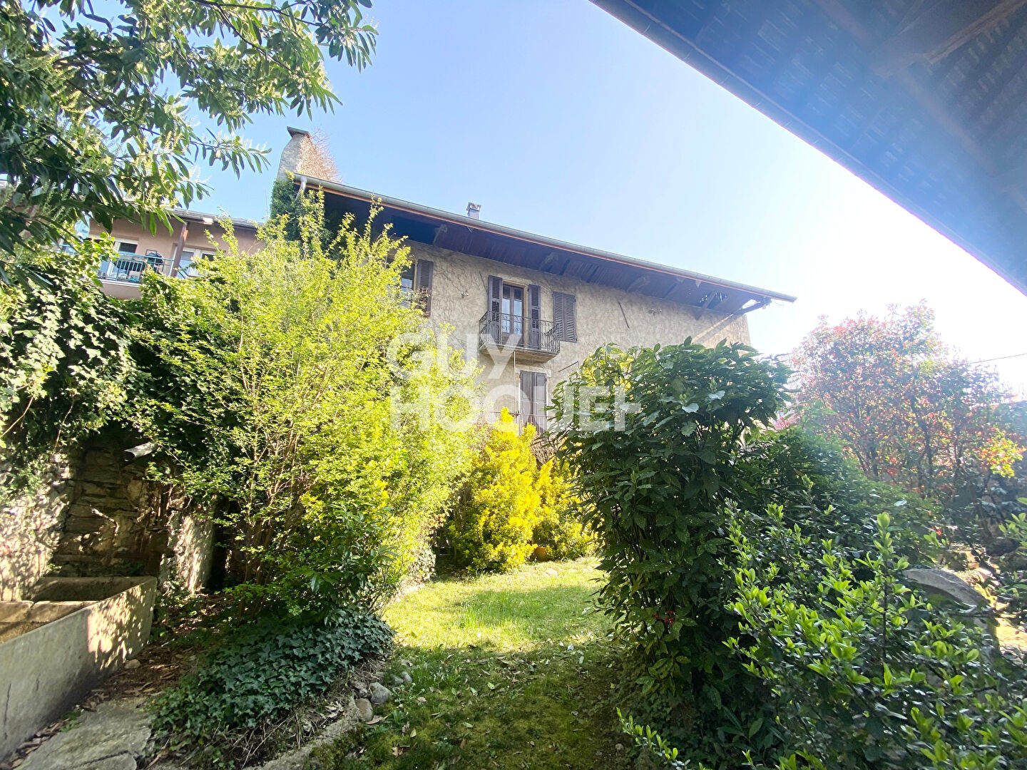 Propriété d'exception composée de 2 maisons