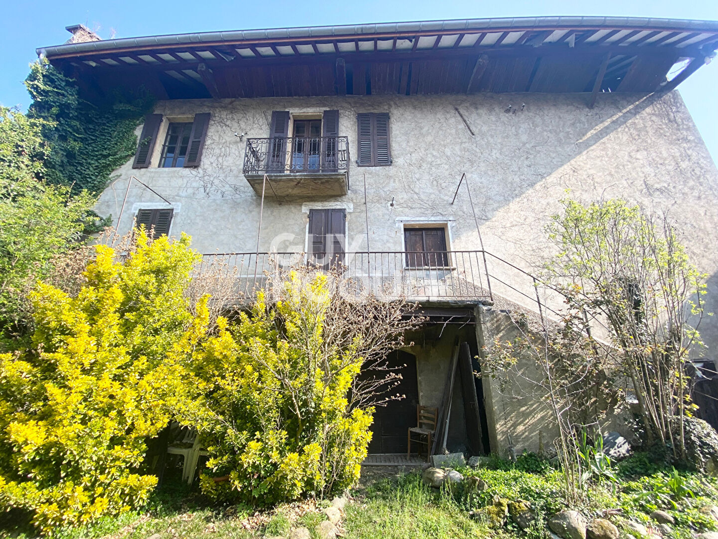 Propriété d'exception composée de 2 maisons