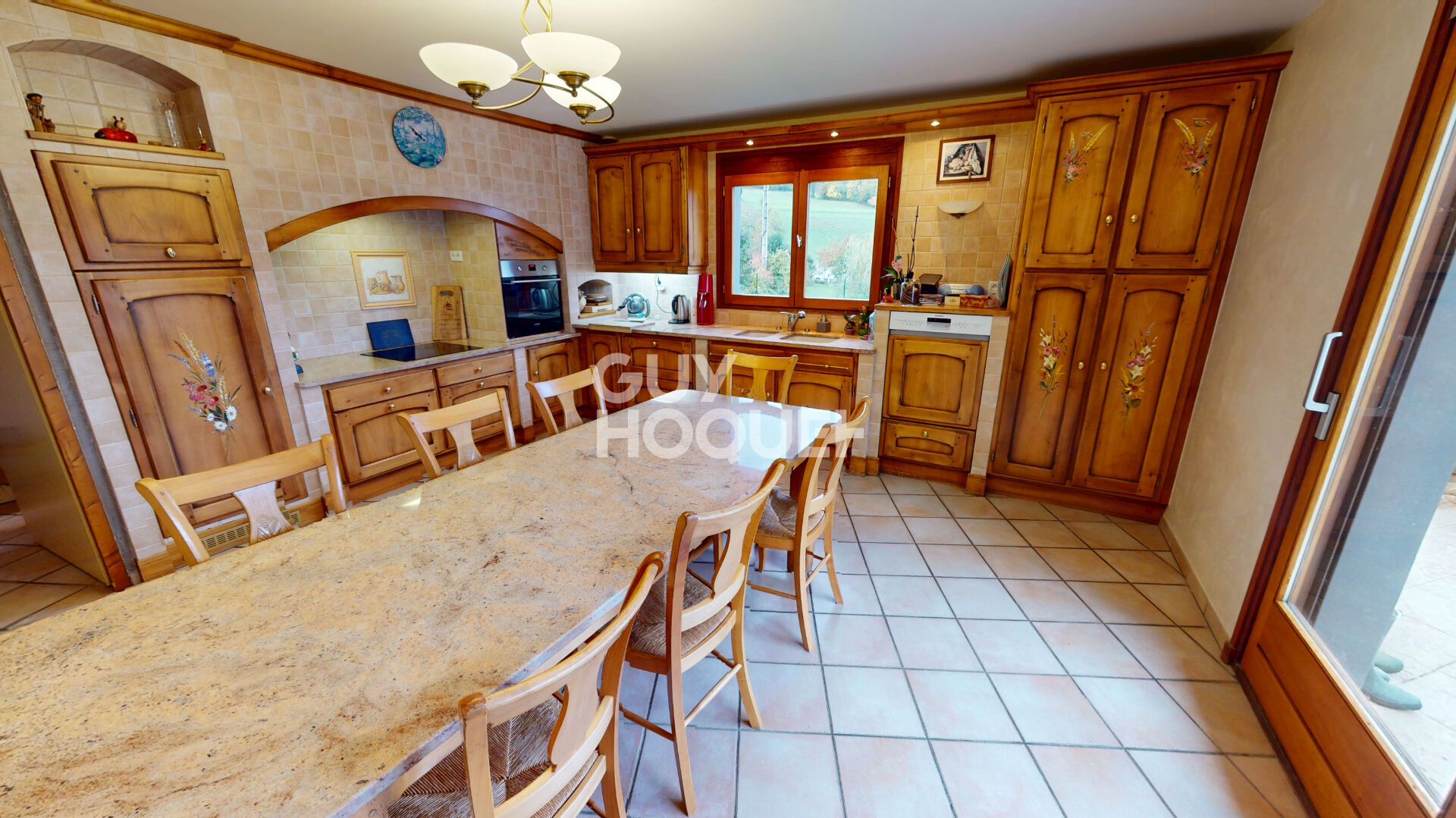 Maison spacieuse à vendre à Villaroux - 4 chambres et grand terrain !