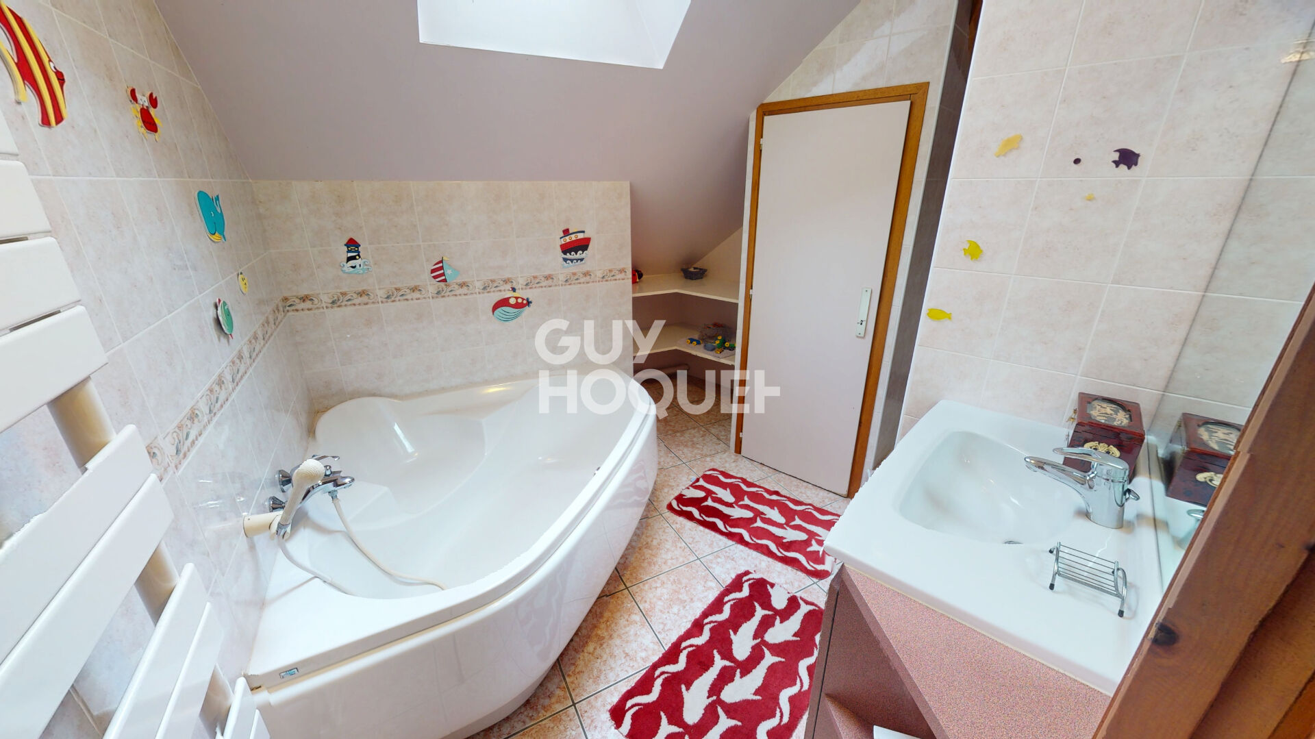 Maison spacieuse à vendre à Villaroux - 4 chambres et grand terrain !