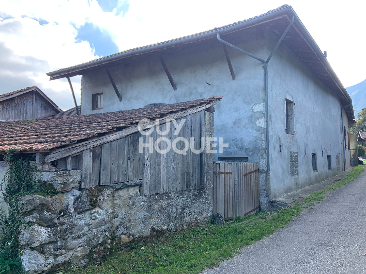 Maison de village + grange