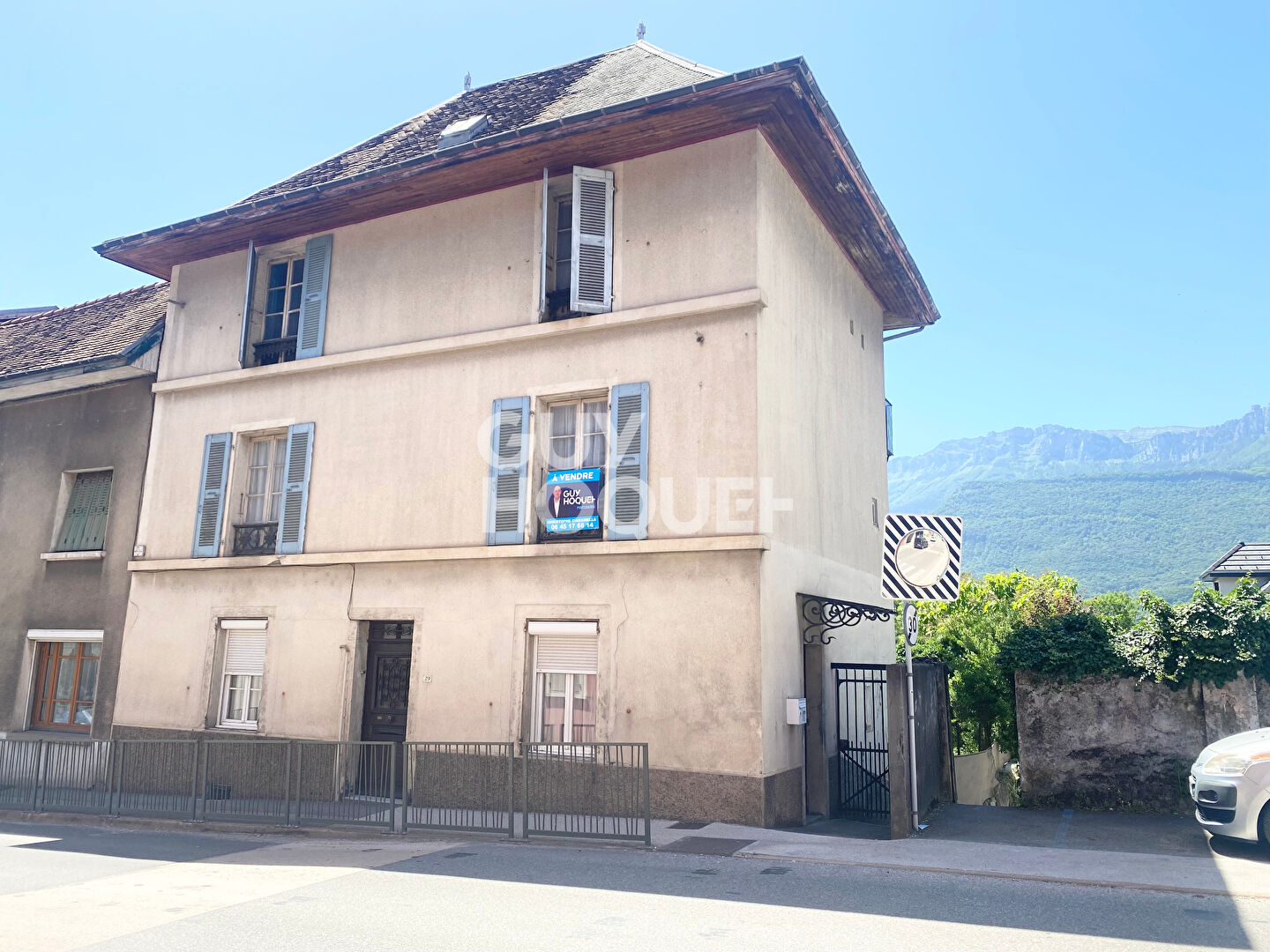 Maison spacieuse 8 pièces à vendre à Goncelin - Rare sur le marché