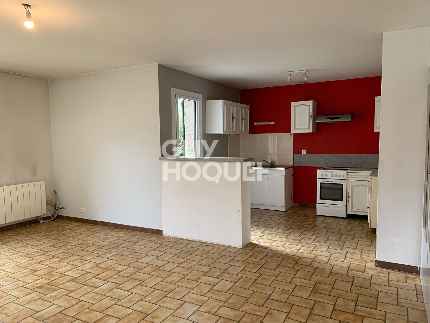 Maison avec beau potentiel à exploiter