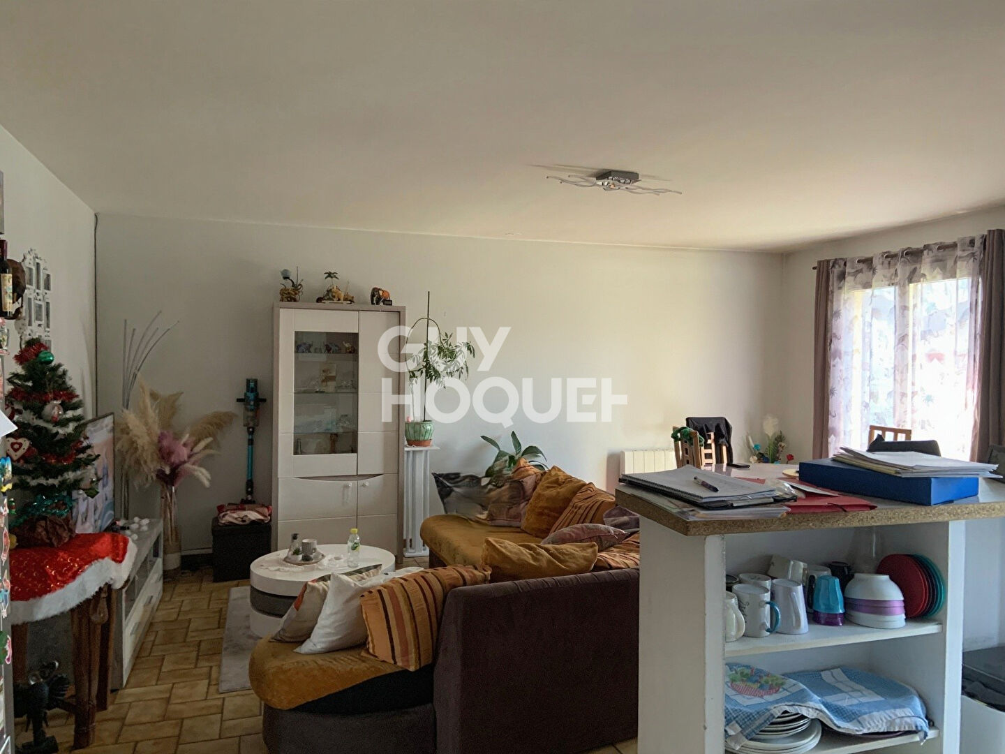 Maison avec beau potentiel à exploiter