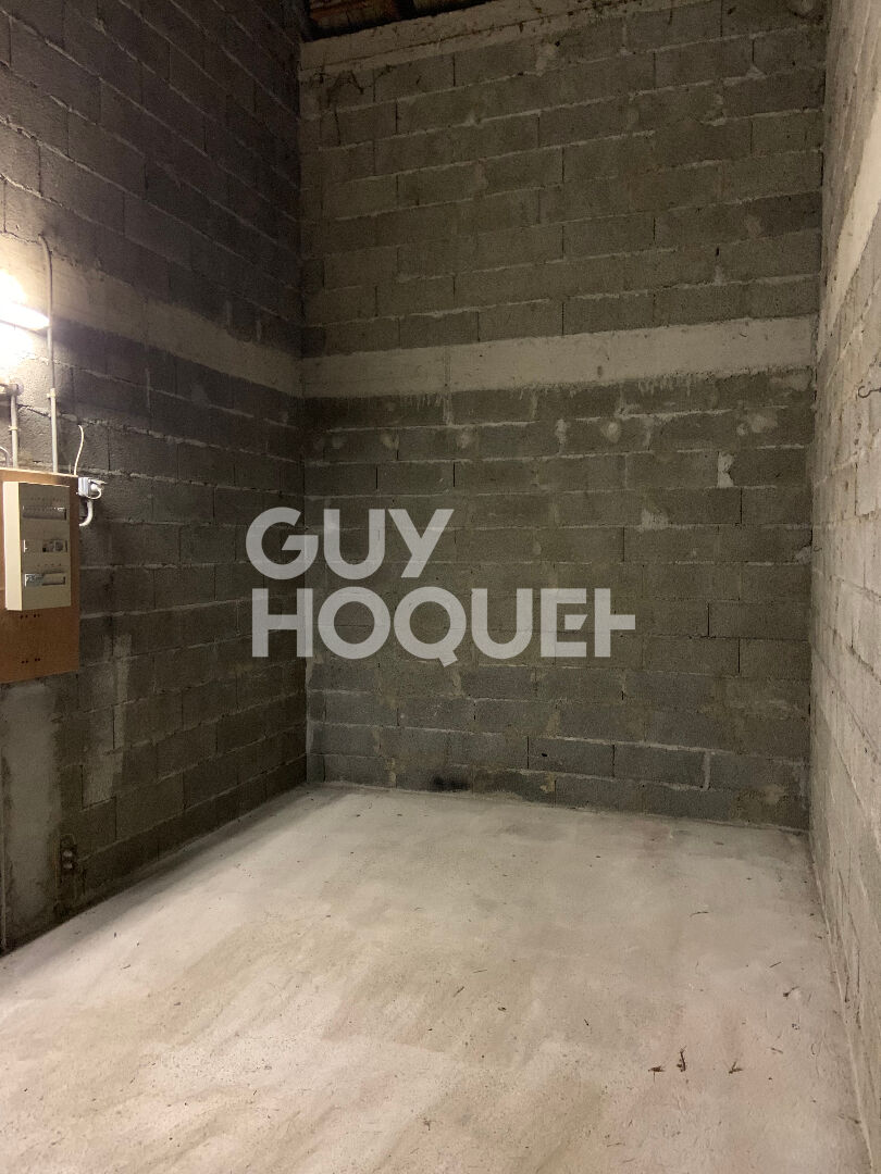 Maison avec beau potentiel à exploiter