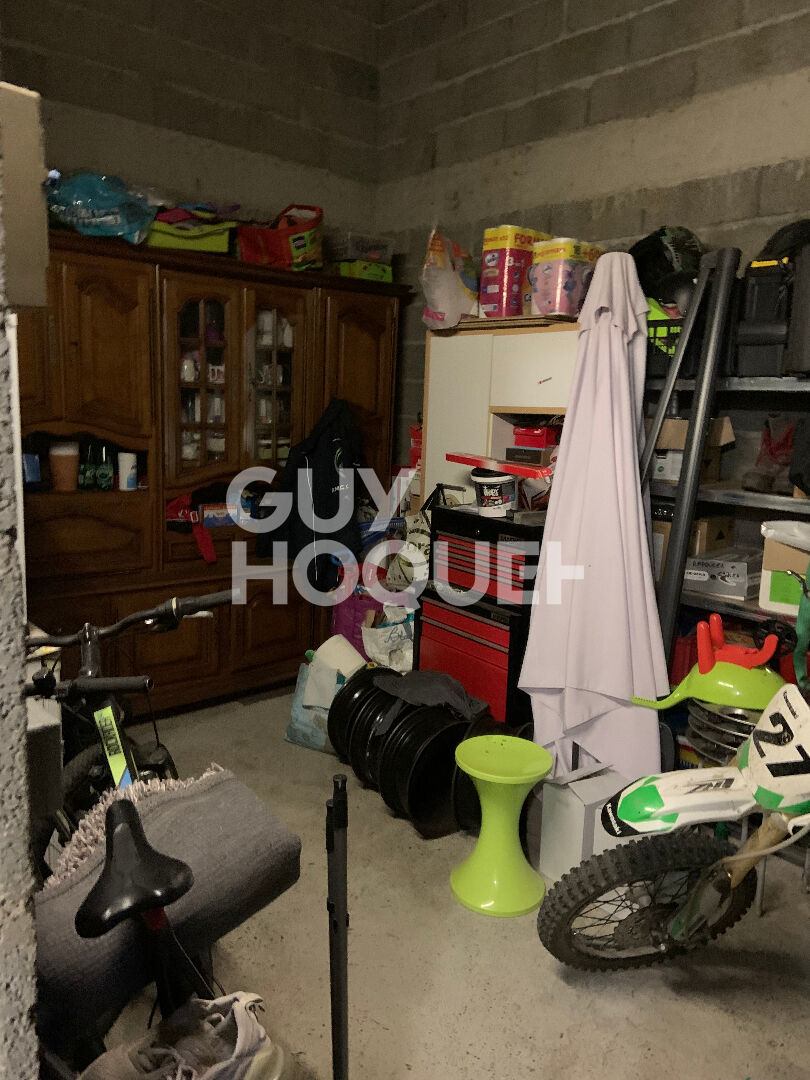 Maison avec beau potentiel à exploiter